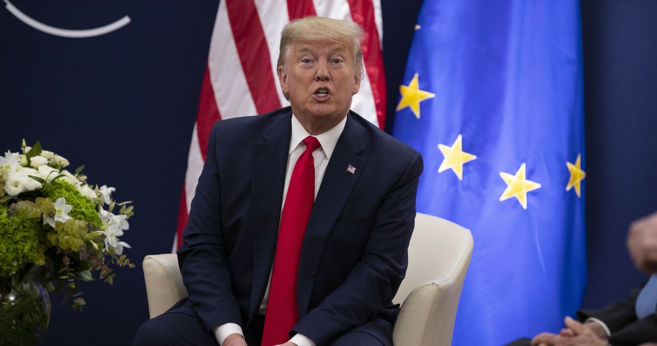 Donald Trump ma naciskać przez swoich negocjatorów na Europę, by jednostronnie obniżyła cła na import z USA /AP/Associated Press /AFP