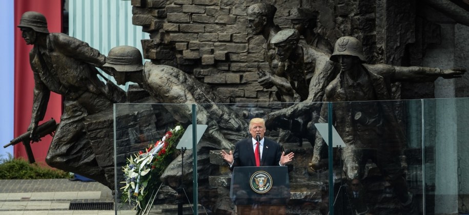 Donald Trump na placu Krasińskich w Warszawie / PAP/Jakub Kamińsk /PAP