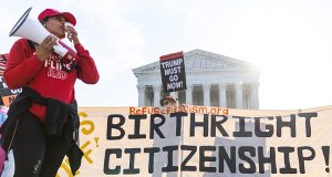 Donald Trump na sali Sądu Najwyższego. Stawką los setek tysięcy dzieci