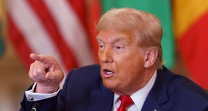 Donald Trump nakłada na Kanadę gigantyczne cła. Wskazał datę