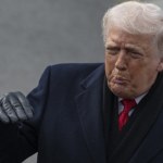 Donald Trump obrał kurs na "wyspę skarbów". W tym wyścigu wszystkie chwyty są dozwolone