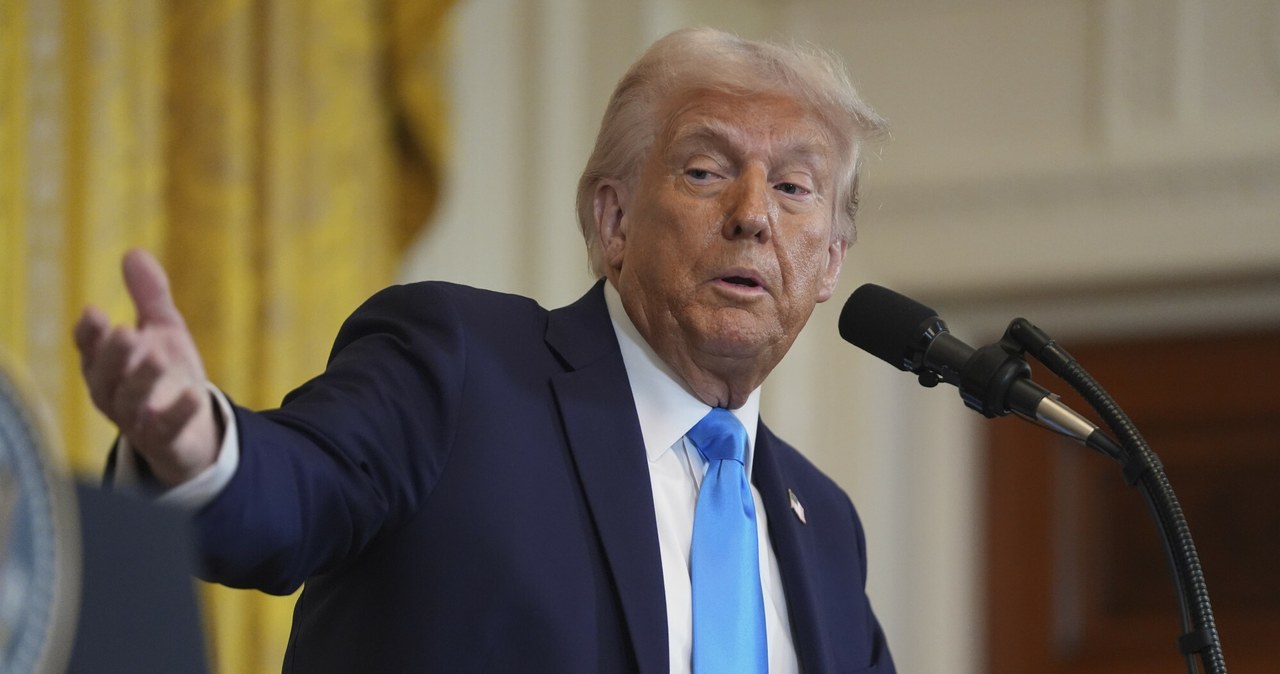 Donald Trump odpowiada na słabe otwarcie amerykańskiej giełdy /Evan Vucci/Associated Press/East News /East News
