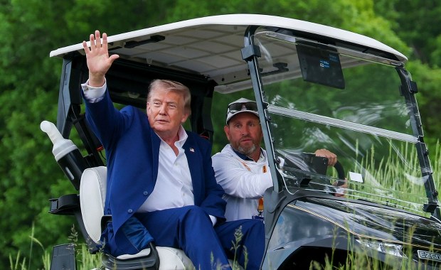 Donald Trump ostro w sprawie Iranu. "Całkowicie nie do przyjęcia"