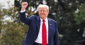 Donald Trump podał skład delegacji na zaprzysiężenie Nawrockiego