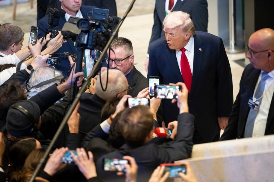 Donald Trump podczas spotkania z mediami //LAURENT GILLIERON / POOL /PAP