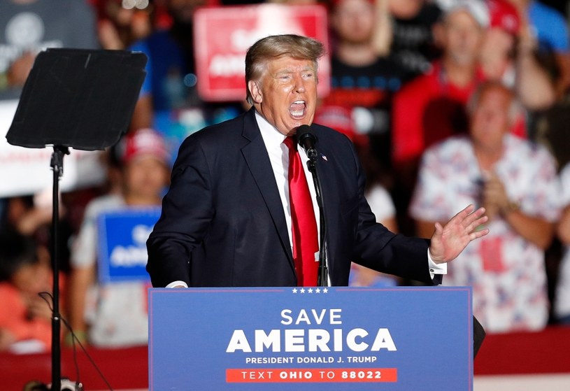 Donald Trump podczas wiecu w stanie Ohio /DAVID MAXWELL /PAP/EPA
