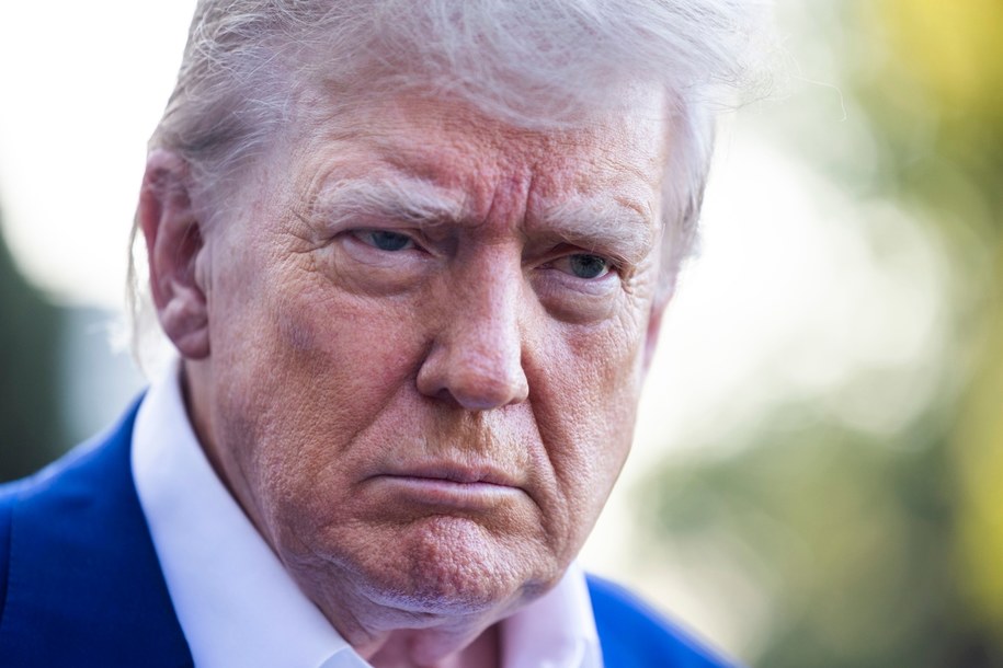 Donald Trump przed wylotem na szczyt NATO /EPA/JIM LO SCALZO /PAP/EPA