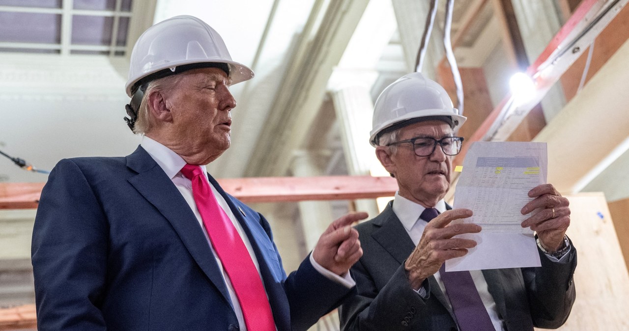 Donald Trump spotkał się z szefem Fed Jerome Powell'em /ANDREW CABALLERO-REYNOLDS/AFP /AFP