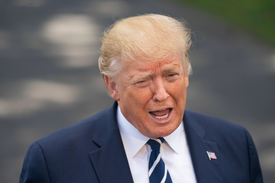 Donald Trump twierdzi, że "liczne kraje powiedziały mu, że są już w drodze" ze wsparciem /	JIM LO SCALZO   /PAP