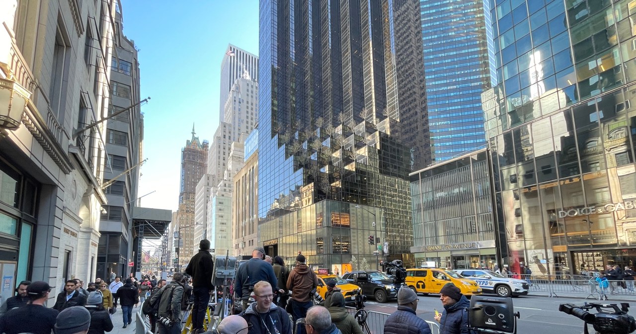 Donald Trump usłyszy zarzuty. Dziennikarze przed Trump Tower