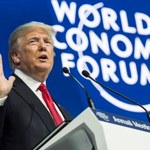 Donald Trump w Davos ostrzegał i namawiał. Przyjęli go powściągliwie, na koniec wygwizdali