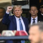 Donald Trump w Nowym Jorku. Zeznaje w sprawie oszustw biznesowych