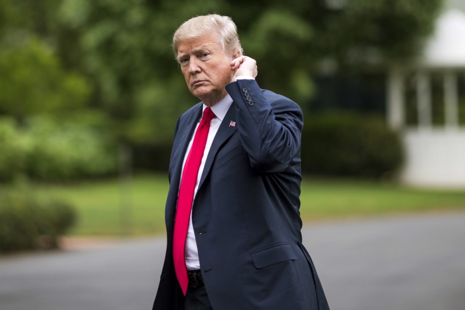 Donald Trump wrócił do Białego Domu po wizycie w Cleveleand /ZACH GIBSON /PAP/EPA