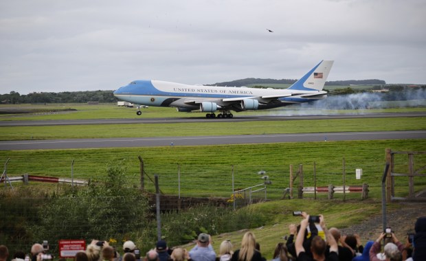 Donald Trump wylądował w Szkocji. To będzie długa wizyta