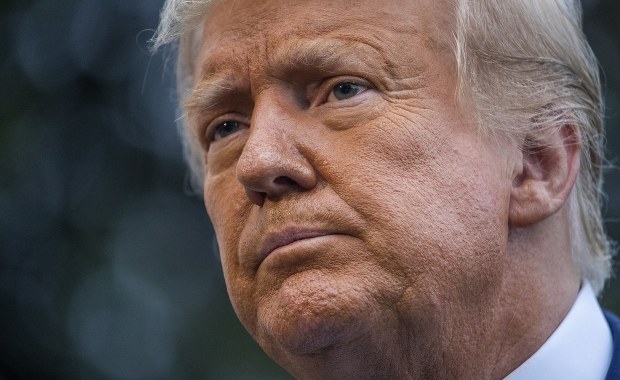 Donald Trump: Wyścig jest "daleki od finału". Współpracownicy: "Nie spodziewajcie się, że szybko zaakceptuje rzeczywistość"