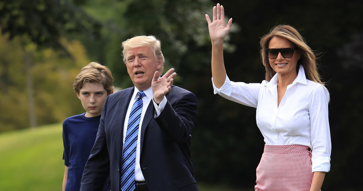 Donald Trump z żoną Melanią i synem Barronem /East News