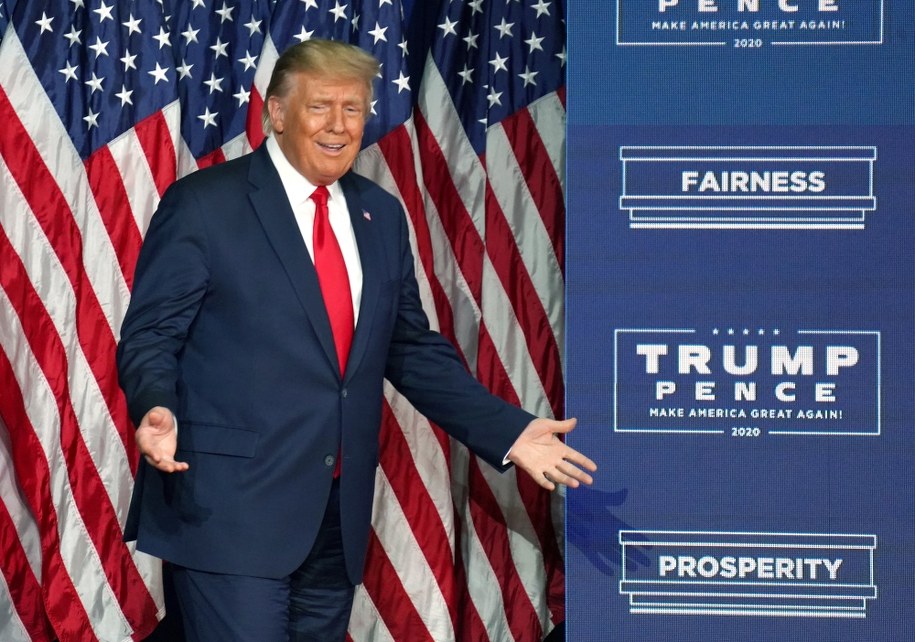 Donald Trump zapowiada uznanie Ku Klux Klanu i Antify za organizacje terrorystyczne /TAMI CHAPPELL /PAP/EPA