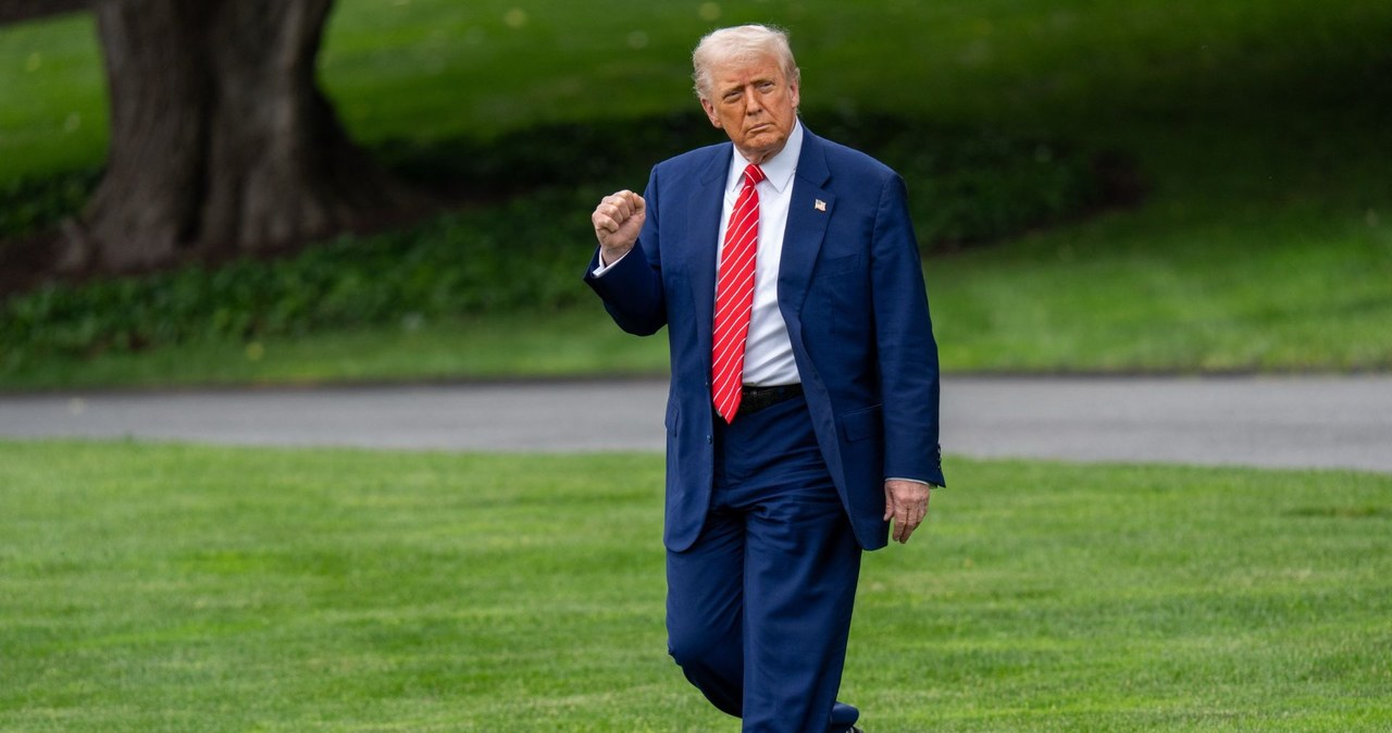 Donald Trump zatwierdził wartą 14,9 miliarda dolarów transakcję przejęcia U.S. Steel /Photo by ANDREW LEYDEN / NurPhoto / NurPhoto via AFP /AFP