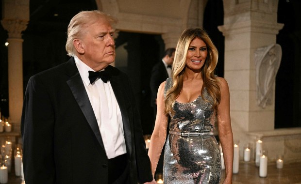 Donald Trump zbija fortunę na prezydenturze. "Maszynka do zarabiania"