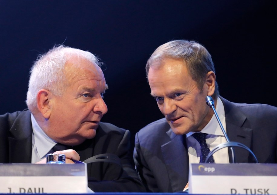 Donald Tusk deklaruje zaangażowanie w polską politykę po 1 grudnia /ANTONIO BAT /PAP/EPA
