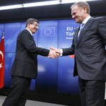 Donald Tusk: "Dni nielegalnej imigracji do Europy dobiegły końca". Jest porozumienie UE-Turcja