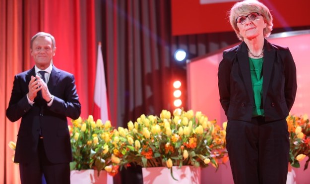 Donald Tusk i europosłanka Danuta Huebner w trakcie drugiego dnia VI Kongresu Kobiet /Leszek Szymański /PAP