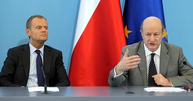 Donald Tusk i Jacek Rostowski na dzisiejszej konferencji prasowej /PAP