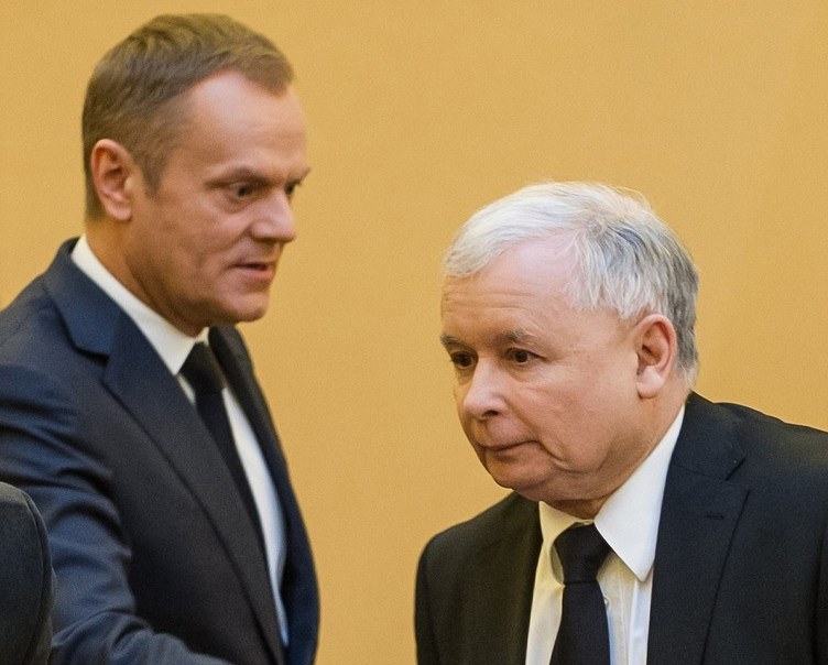Donald Tusk i Jarosław Kaczyński /Bartosz Krupa /East News