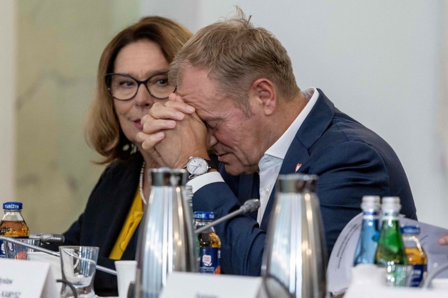 Donald Tusk i Małgorzata Kidawa-Błońska na posiedzeniu Rady Bezpieczeństwa Narodowego, Warszawa, wrzesień 2025 /WOJTEK RADWANSKI/AFP/East News /East News