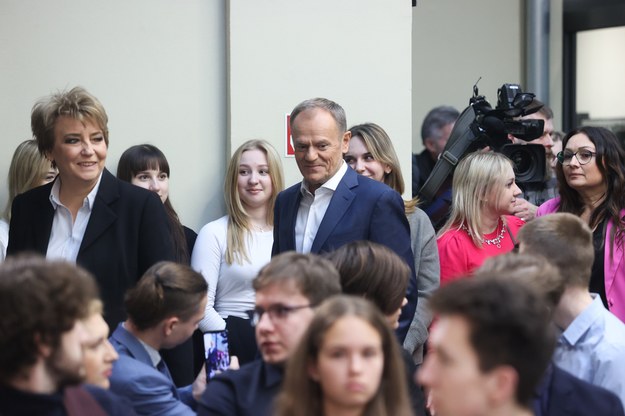 Donald Tusk i prezydent Łodzi Hanna Zdanowska na spotkaniu otwartym z młodzieżą w Łodzi /Marian Zubrzycki /PAP