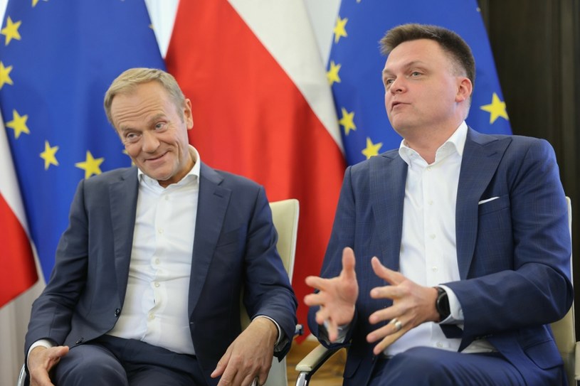 Donald Tusk i Szymon Hołownia /Jacek Domiński /Reporter
