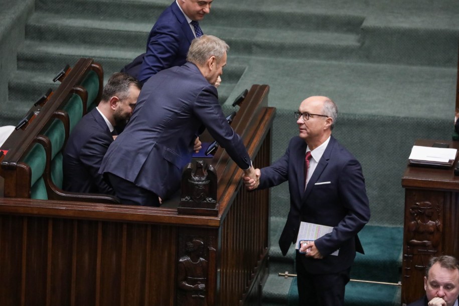 Donald Tusk i Włodzimierz Czarzasty /Tomasz Gzell    /PAP