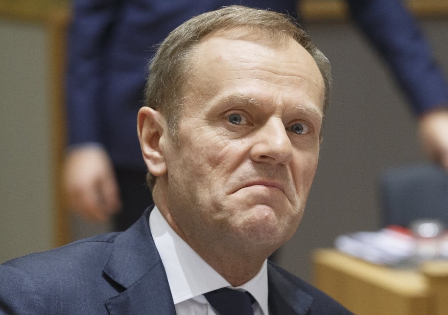Donald Tusk jest bohaterem najnowszego spotu Prawa i Sprawiedliwości /OLIVIER HOSLET /PAP/EPA