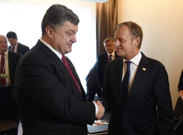 Donald Tusk (jeszcze jako polski premier) i prezydent Ukrainy Petro Poroszenko /Radek Pietruszka /PAP/EPA