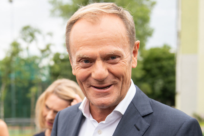 Donald Tusk lubi Andrzeja Dudę za "otwartość" /Mateusz Słodkowski /AFP
