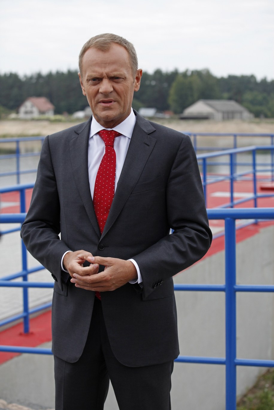 Donald Tusk napisał list do partyjnych kolegów /Artur Reszko /PAP