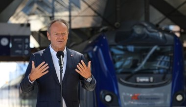 Donald Tusk ogłasza nowy projekt. "Będziemy mieli najszybszą kolej w Europie"