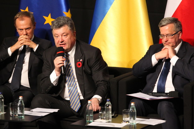 Donald Tusk, Petro Poroszenko i Bronisław Komorowski /PAP/Piotr Wittman /PAP