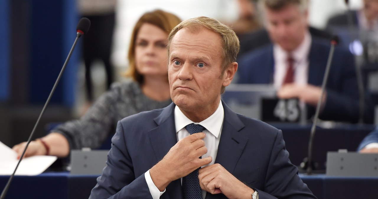 Donald Tusk pobiera trzy emerytury - jedną z ZUS i dwie "europejskie" /AFP