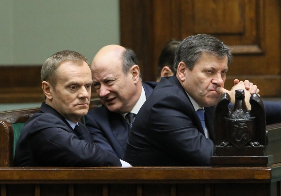 Donald Tusk podczas wystąpienia w Sejmie Jarosława Kaczyńskiego /Paweł Supernak /PAP