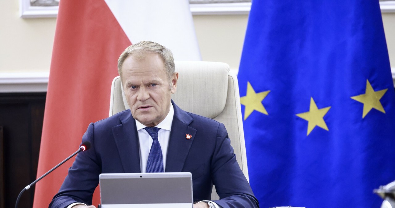Donald Tusk rozpoczął kolejne posiedzenie rządu, deregulacja jednym z punktów /Filip Naumienko/REPORTER /Reporter