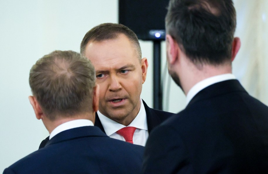 Donald Tusk (tyłem), Karol Nawrocki i Władysław Kosiniak-Kamysz (tyłem) podczas posiedzenia Rady Bezpieczeństwa Narodowego /Wojciech Olkusnik /East News