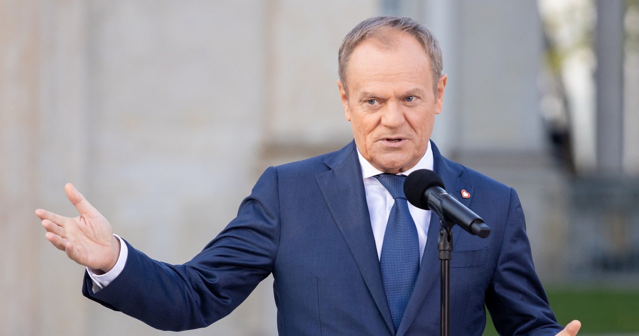Donald Tusk w Euroterminalu Sławków mówił o "gigantycznej szansie, jaka się otwiera przed Polską" /AFP