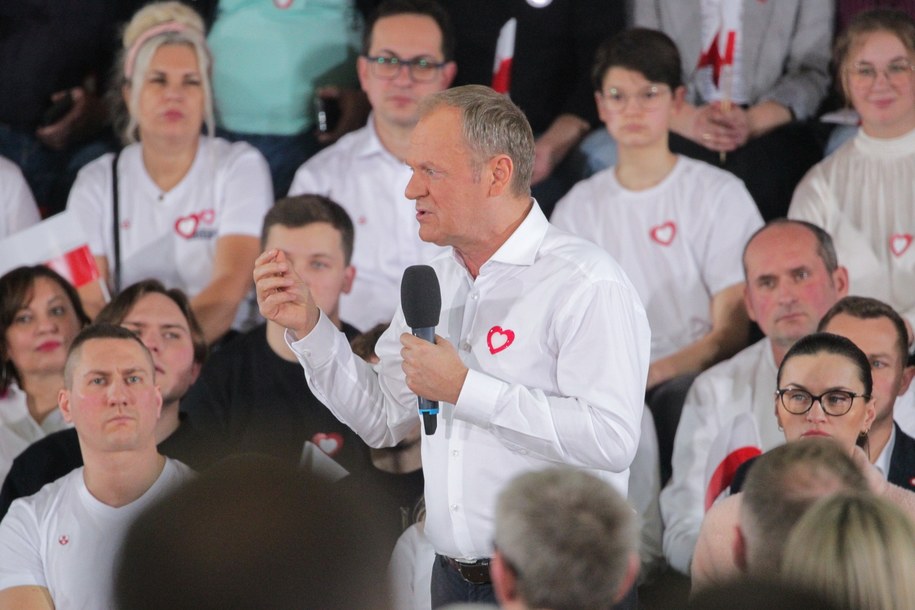 Donald Tusk w Morągu /Tomasz Waszczuk /PAP