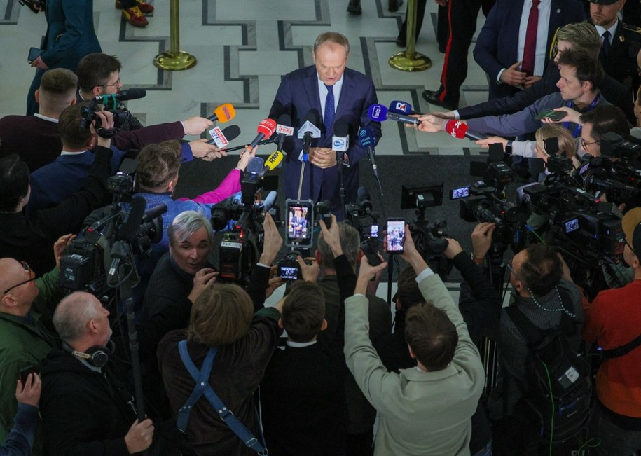 Donald Tusk wśród dziennikarzy. Przekazał, czego spodziewać się w najbliższych dniach na Bliskim Wschodzie /Pawel Wodzynski/East News /East News