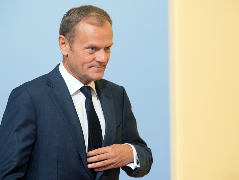 Donald Tusk z przesłuchania wyszedł obronną ręką - twierdzą w rozmowie z "Faktem" politycy PiS /SERGEY GUNEEV /East News