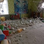 Donbas: Pociski wystrzelone przez separatystów spadły na przedszkole
