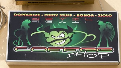 Dopalacze w Poznaniu: Oficjalnie sklep jest zamknięty. Nieoficjalnie? Sprzedaż trwa