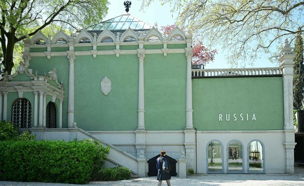 Dopuścili Rosję do udziału w wystawie. Teraz mogą stracić ogromną dotację