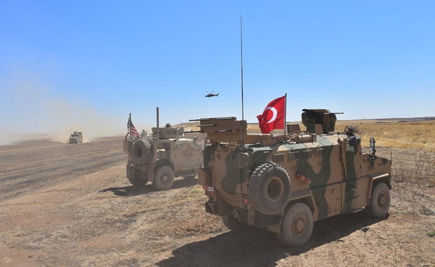 Doradca Erdogana zapowiada: Tureckie wojsko "wkrótce" wkroczy do Syrii